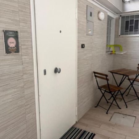 バーリ Loft Crispiヴィラ エクステリア 写真